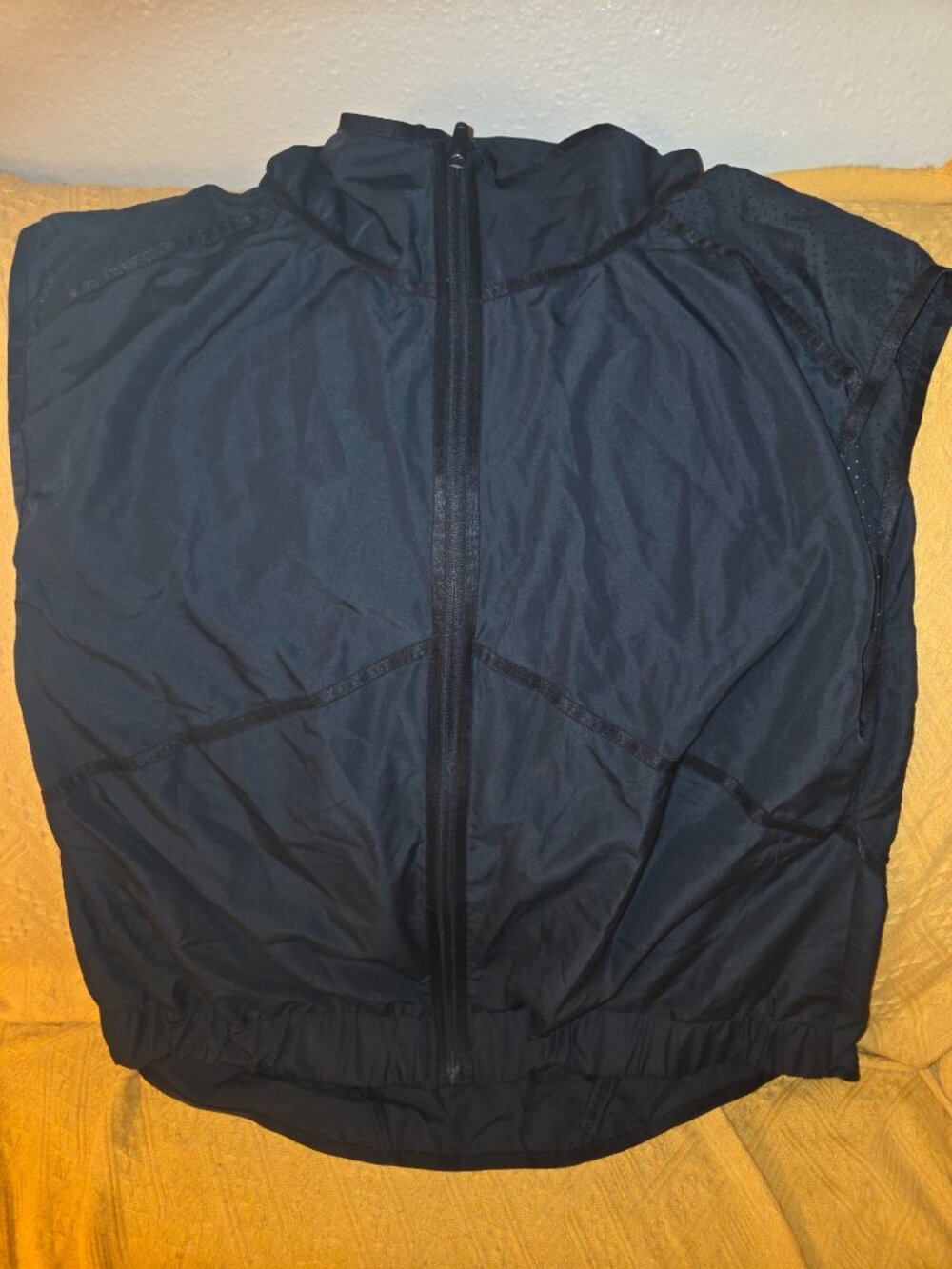 Champion Windbreaker Sleeveless Vest Solid Black Womens